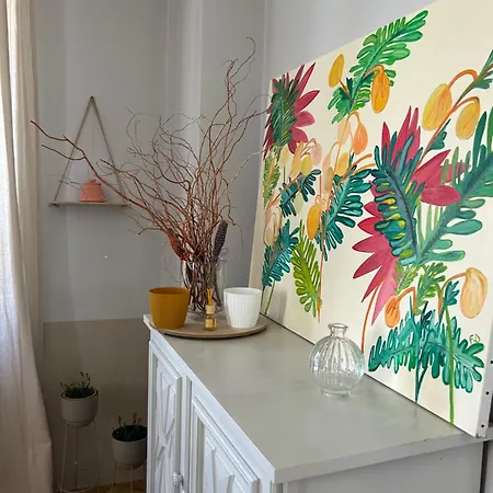 Maison Mitoyenne Dans Quartier Calme 度假居 *