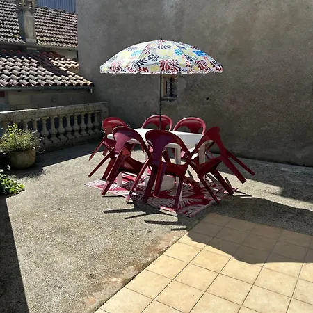 Maison Mitoyenne Dans Quartier Calme * Saleich